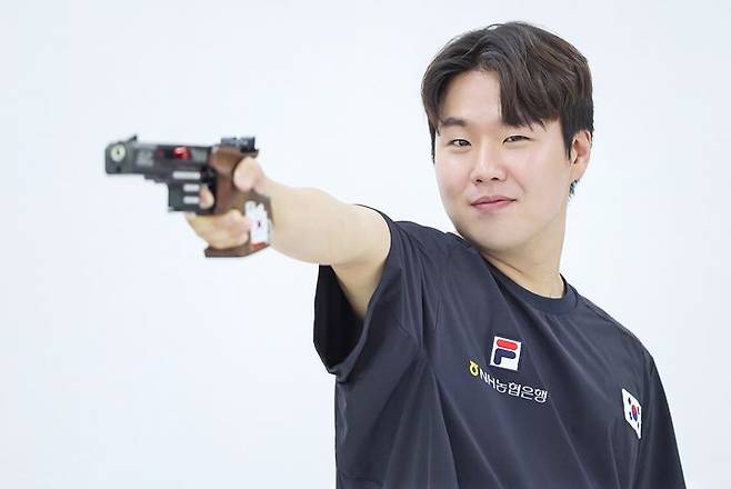 [서울=뉴시스] 사격 국가대표 이건혁. (사진=대한사격연맹 홈페이지 캡처)