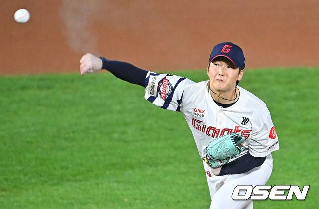 [OSEN=부산, 이석우 기자] 롯데 자이언츠 최준용 / foto0307@osen.co.kr