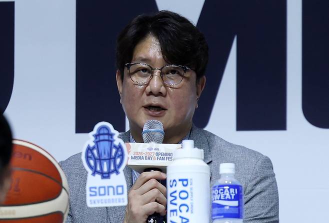 손창환 소노 감독은 3일 개막하는 2026~2027시즌의 1차 목표를 4강 진출로 잡았다. 뉴시스