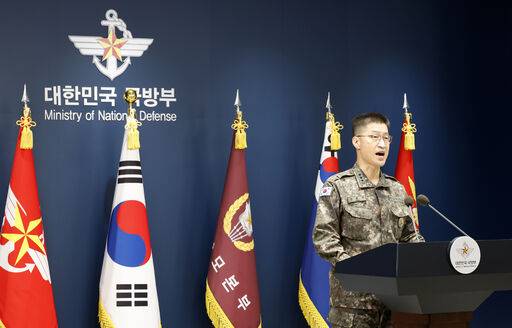 강현우 합참 작전본부장이 지난달 30일 서울 용산구 국방부에서 비무장지대(DMZ) 지뢰 폭발 관련해 입장을 발표하고 있다. 뉴시스