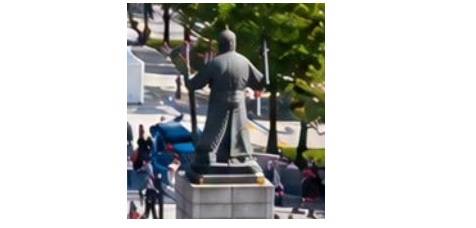 ▲ 이순신 장군 동상의 모습과 방향이 실제와 다르다.