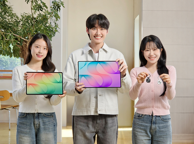 삼성전자가 ‘갤럭시 탭 S12 시리즈’와 ‘갤럭시 스마트태그3’를 오는 7일 국내 출시한다. [삼성전자 제공]