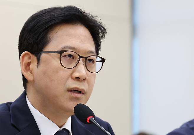배경훈 부총리 겸 과학기술정보통신부 장관이 6일 국회에서 열린 과학기술정보방송통신위원회 국정감사에서 의원 질의에 답하고 있다. 연합뉴스