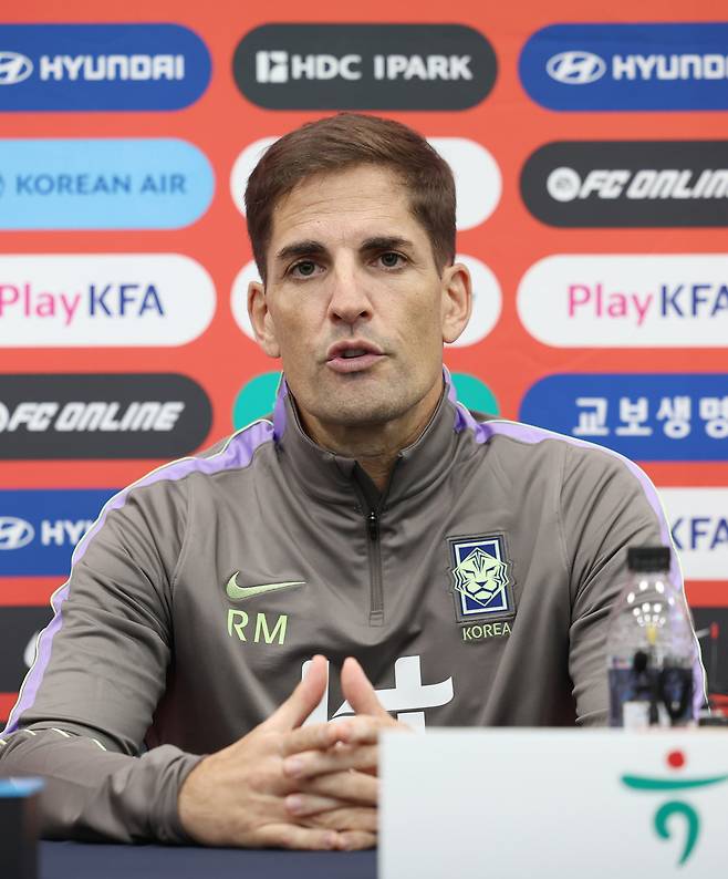 로베르트 모레노 한국 축구대표팀 감독.    연합뉴스