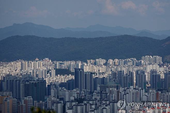 남산에서 바라본 서울시내 아파트 [연합뉴스 자료사진. 재판매 및 DB 금지]