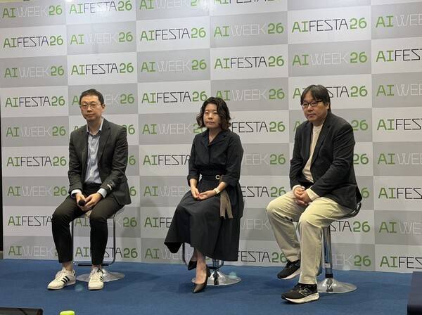 (왼쪽부터) 차경훈 KT AI플랫폼팀장, 한지윤 업스테이지 리더, 이경남 다음 부문장.[사진=김신혜 기자]