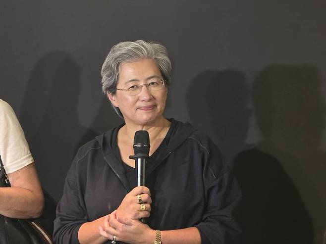 AMD 리사 수 회장 겸 최고경영자