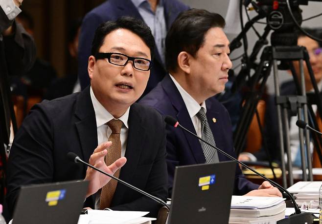 천하람 개혁신당 원내대표 지난 7일 서울 용산구 국방부에서 열린 국회 국방위원회 국정감사에서 발언하고 있다. (사진=연합뉴스)