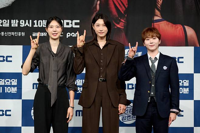 양효진, 김연경, 부승관. 사진| MBC