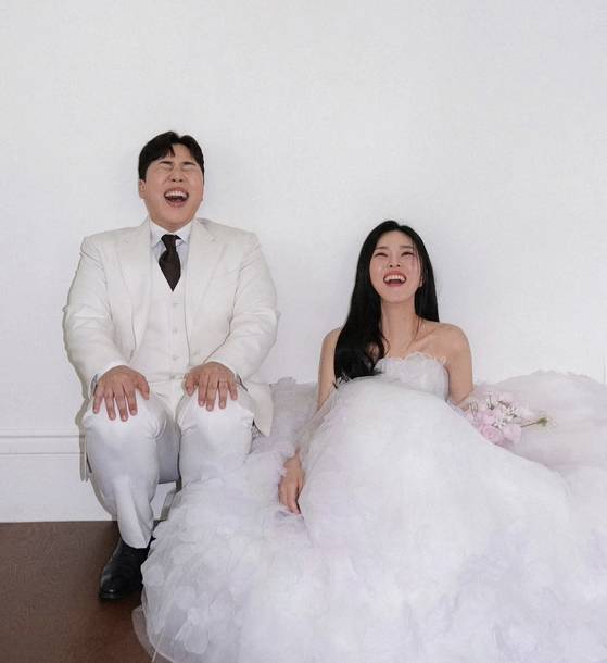 개그우먼 한윤서, 오늘 결혼