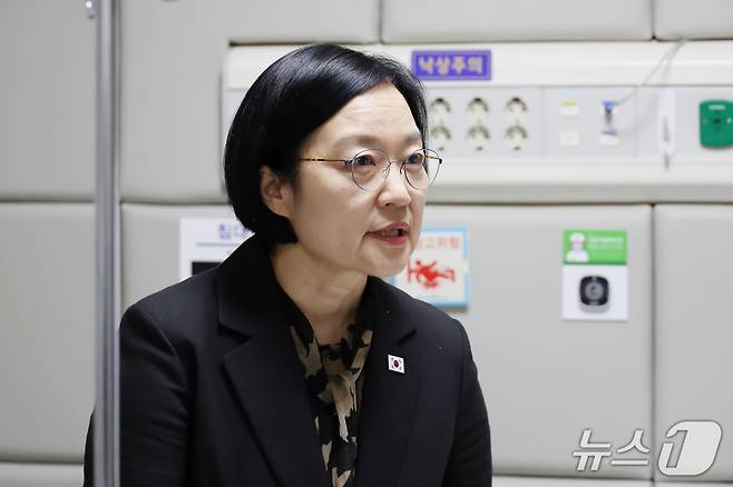 한성숙 국무총리가 12일 생명지킴 현장 행보로 서울 동작구 보라매병원 권역정신응급의료센터와 생명사랑위기대응센터를 방문해 발언하고 있다. (공동취재) 2026.10.12 ⓒ 뉴스1 이종덕 기자