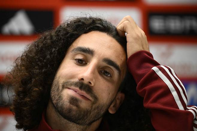 Spain's defender Marc Cucurella gestures during a press conference on the eve of the UEFA Nations League Group A3 football match between Spain and the Czech Republic at the Carlos Tartiere Stadium in Oviedo on October 2, 2026 (Photo by Miguel RIOPA / AFP)  <저작권자(c) 연합뉴스, 무단 전재-재배포, AI 학습 및 활용 금지>