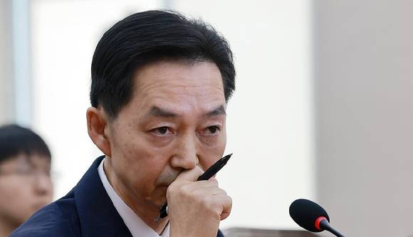 김지용 초대 중대범죄수사청장 후보자가 14일 국회 행정안전위원회에서 열린 인사청문회에 출석해 있다. 2026.10.14 [사진=연합뉴스]