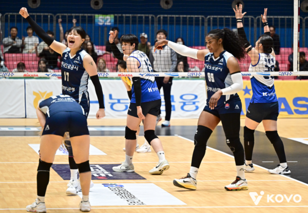14일 도로공사가 전남 여수 진남체육관에서 열린 대회 여자부 조별리그 B조 경기에서 현대건설을 세트스코어 3대0으로 꺾었다. /사진=KOVO