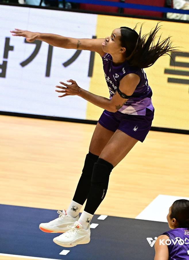 여자배구 흥국생명 아포짓 스파이커 옌시 킨델란. 사진 한국배구연맹