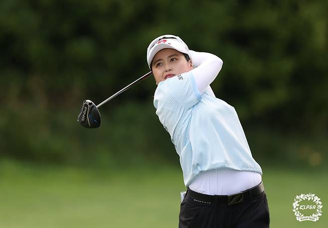 LPGA 투어 첫승에 도전하는 최혜진. 사진은 지난 7월 인천 청라 베어즈베스트청라CC에서 열린 '제16회 롯데 오픈' 2라운드 때 경기 모습. 뉴스1