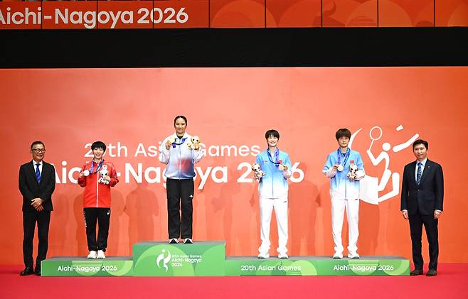 ▲ 2026 아이치-나고야 아시안게임 배드민턴 여자 단식에서도 시상대 가장 높은 곳은 안세영의 차지였다. 그 뒤로 야마구치와 왕즈이가 각각 은메달과 동메달을 따냈다. ⓒ대한체육회