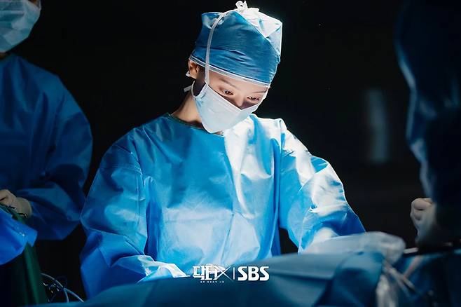 '닥터X : 하얀 마피아의 시대' 스틸. 사진=SBS