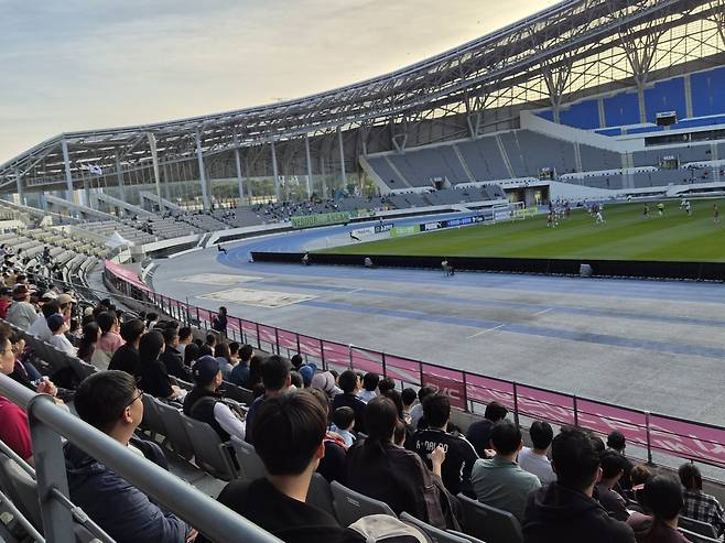 지난 17일 용인미르스타디움에서 열린 '우리들의 특별한 킥오프' 행사 모습. 용인FC 제공