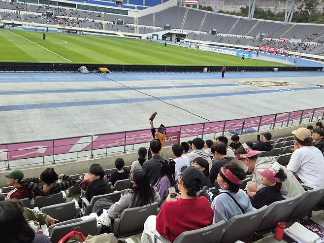 지난 17일 용인미르스타디움에서 열린 '우리들의 특별한 킥오프' 행사 모습. 용인FC 제공
