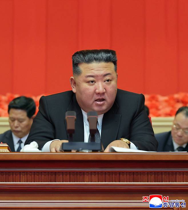 김정은 북한 국무위원장이 지난 9월 21일 노동당 제3차 선전부문일군강습회 폐강식에 참석해 연설했다고 조선중앙통신이 22일 보도했다.(사진=연합뉴스)