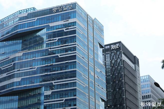 서울 마포구 상암동 중앙일보와 jtbc 사옥. 동아DB