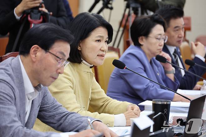 이진숙 국민의힘 의원이 16일 서울 여의도 국회에서 열린 과학기술정보방송통신위원회의 한국방송공사 등에 대한 국정감사에서 의사진행 발언을 하고 있다. 2026.10.16 ⓒ 뉴스1 신웅수 기자