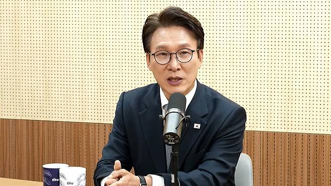 민주당 유튜브 방송에 출연한 김민석 대표