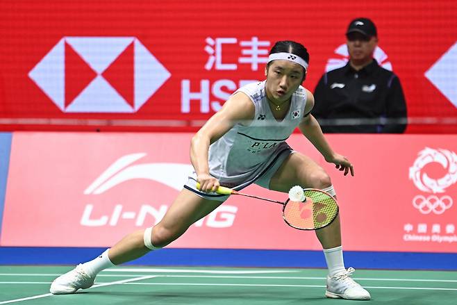 South Korea's An Se-young hits a return to Japan's Akane Yamaguchi during their women's singles semi-final match at the 2026 China Masters badminton tournament in Shenzhen, southern China's Guangdong province on September 5, 2026. (Photo by CN-STR / AFP) / China OUT







<저작권자(c) 연합뉴스, 무단 전재-재배포, AI 학습 및 활용 금지>