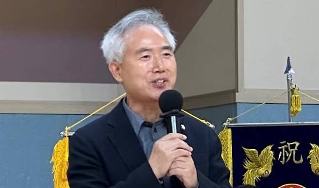 양부남 더불어민주당 의원이 행사에서 발언하고 있다. 양 의원은 부산고검장 출신으로 민주당 법률위원장을 맡아 이재명 대통령 관련 사건에 대한 당 차원의 법률 대응을 이끌었다. (양부남 의원 페이스북)