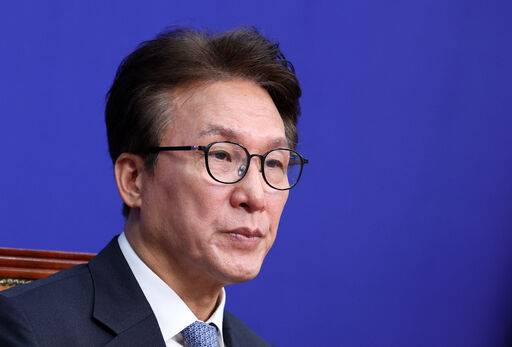 김민석 더불어민주당 대표가 26일 국회에서 열린 최고위원회의에 참석해 있다. 뉴시스
