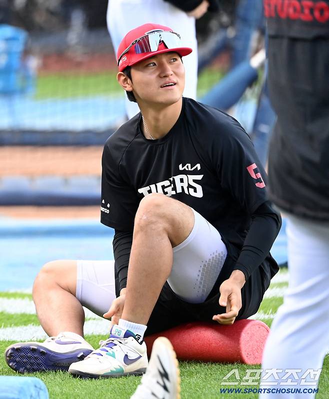 26일 대구 삼성라이온즈파크에서 펼쳐질  KIA와 삼성의 플레이오프 1차전. KIA 김도영이 워밍업을 하고 있다. 대구=허상욱 기자wook@sportschosun.com/2026.10.26/