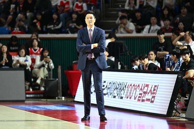 전희철 서울 SK 감독.   KBL 제공