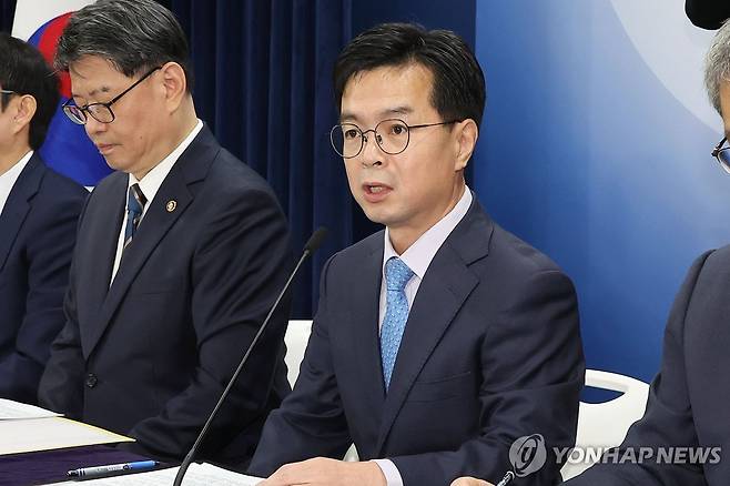 신진창 금융위 사무처장 [촬영 김주형]