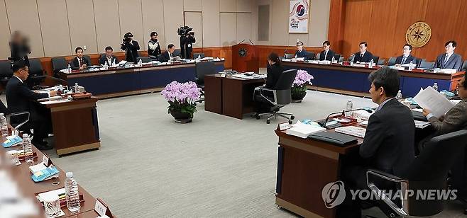 국가정보원 국정감사 (서울=연합뉴스) 29일 국가정보원 청사에서 국회 정보위의 국정원에 대한 국정감사가 열리고 있다. 2026.10.29 [국회사진기자단] photo@yna.co.kr