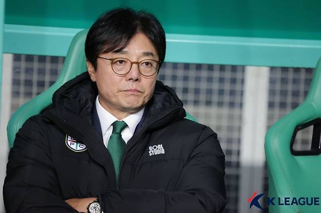 황선홍 감독. 사진 | 한국프로축구연맹