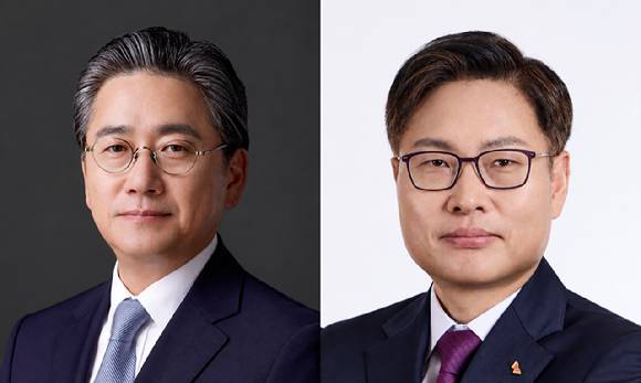 왼쪽부터 정승일 SK이노베이션 총괄사장과 강동수 SK이노베이션 사장 겸 SK에너지 사장. [사진=SK]