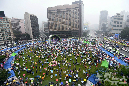 지난 7월 15일 오후 서울광장에서 열린 '제18회 퀴어문화축제' 현장 (사진=황진환기자)