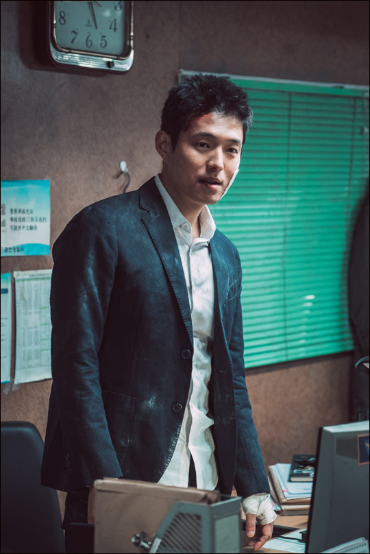 배우 하준은 영화 '범죄도시'에서 신참 형사 강홍석으로 분했다.ⓒ머리꽃