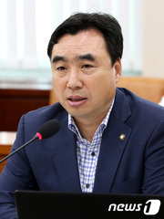 윤관석 더불어민주당 의원 2017.8.21/뉴스1 © News1 박정호 기자