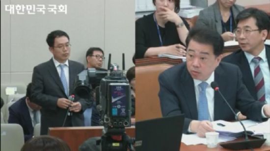 김성수 의원(오른쪽)이 서수길 대표에게 별풍선 문제에 대해 질의하고 있다.