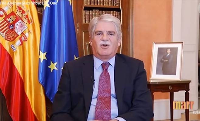 BBC에 출연해 카타루냐에 대한 스페인 정부 입장을 밝히고 있는 알폰소 다스티스 스페인 외무장관/사진=BBC 캡쳐