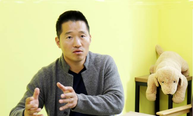 Kang Hyeong-uk speaks during an interview at his office in Namyangju, Gyeonggi Province. (Park Ju-young/The Korea Herald)