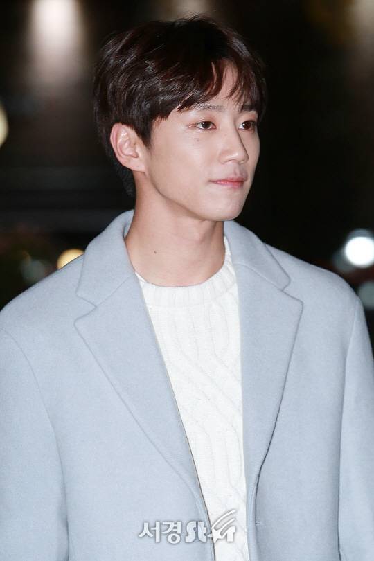 가수 겸 배우 이준영이 16일 오후 서울 영등포구 한 음식점에서 열린 tvn 수목드라마 ‘부암동 복수자들’ 종방연에 참석했다.