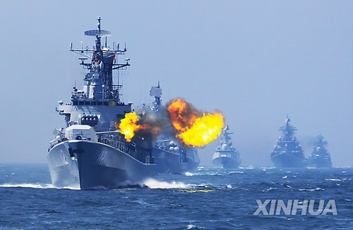 중국 해군 구축함의 과거 실탄사격 훈련