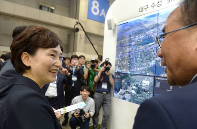 월드스마트시티위크에 참석한 김현미 장관