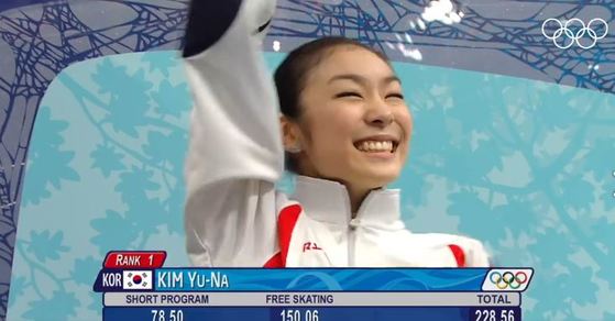 2010년 벤쿠버올림픽에서 세계기록은 228.56을 기록한 뒤 기뻐하는 김연아 [사진 IOC 페이스북]
