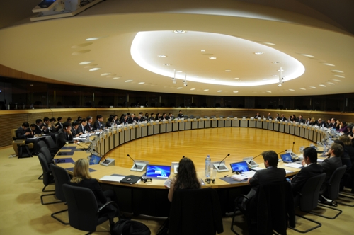 19일 벨기에 브뤼셀에서 열린 '제7차 한·EU 무역위원회' [산업부 제공=연합뉴스]