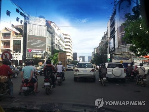 캄보디아 프놈펜 도로 모습 이 사진은 기사와는 관련이 없습니다.