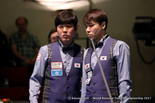 지난해 열린 세계팀3쿠션선수권대회에서 우승한 김재근(왼쪽), 최성원 선수(사진=코줌 코리아)